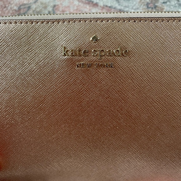Kate Spade Wristlet - Picture 4 of 6